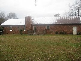 Spacious 3 Bedroom Brick Home Rent or Rent to Own - Free Dec. in Knoxville, TN (Photo 8 of 8)