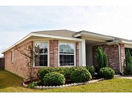 Rent to Own 3 Bedroom Home Is Waiting For You in Keller, TX (Photo 2 of 12)