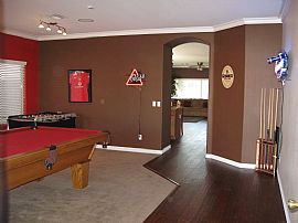 Gorgeous 4 Bedroom House in Great Location in Peoria, AZ (Photo 1 of 3)