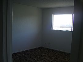 Beautiful Newly Remodeled 1 BR, 1 BA Apartment with New Paint in Clovis, CA (Photo 5 of 7)