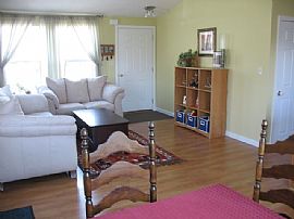 Great, Newer, Sunny 3 Bedroom Home - Move in Before Christmas! in Portland, ME (Photo 6 of 8)