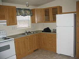 2 Beautiful 3 BR, 2 BA Homes with Fenced Yard - $1150 in Flagstaff, AZ (Photo 3 of 3)