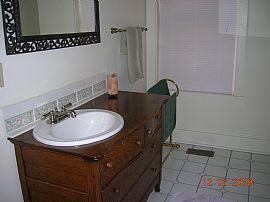 Upscale Historic 2 Bedroom Townhome - Short-Term Rental  in Saint Joseph, MO (Photo 7 of 7)