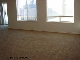 Great 3 Bedroom House with Move-In Special! in Nampa, ID (Photo 5 of 11)