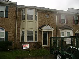 Beautiful 3 Bedroom Townhouse Near Downtown Virginia Beach in Virginia Beach, VA