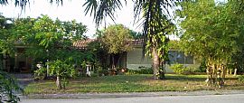 Charming 2 BR, 2 BA HomeEast of Federal in Deerfield Beach in Deerfield Beach, FL