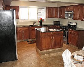 Partially Furnished 5 Bedroom House - LOADED WITH EXTRAS!
 in Shaker Heights, OH (Photo 3 of 9)