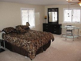 Partially Furnished 5 Bedroom House - LOADED WITH EXTRAS!
 in Shaker Heights, OH (Photo 8 of 9)