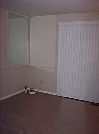 Sharp, Remodeled 1 Bedroom Condo in Great Location in Aurora, CO (Photo 3 of 5)