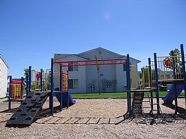 Affordable 2 Bedroom Apartment with All The Luxuries in Beaverton, OR (Photo 3 of 5)