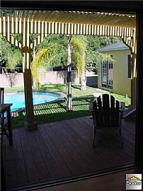 Tuscany in The Valley! 2 BR, 1 BA Home in Quaint  Neighborhood  in Lake Balboa, CA (Photo 10 of 12)