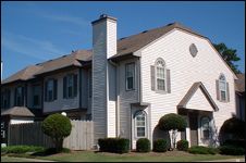 Beautiful 2 Master Bedroom Condo with Fenced in Patio in Chesapeake, VA