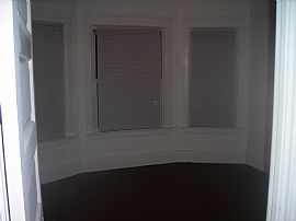 Large 3 Bedroom Single Family House with 1.5 Car Garage  in Cleveland, OH (Photo 5 of 5)