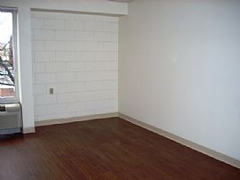 1 Bedroom Apartment with Move-In Special in South Highlands, AL