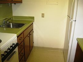 Nice 1 Bedroom Studio Apartment with Great Views  in South Highlands, AL (Photo 2 of 7)