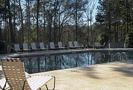 Beautiful 1 and 2 Bedroom Apartments in North Columbus in Columbus, GA (Photo 4 of 4)