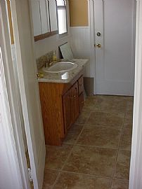 Nice 2 Bedroom House with New Carpet and Flooring Throughout in East Los Angeles, CA (Photo 5 of 5)