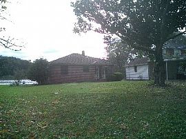 Charming Red Brick 2 Bedroom Waterfront House in Jacksonville, FL (Photo 5 of 7)