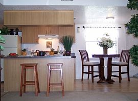 Nice 3 Bedroom Apartment - Melrose on The Bay, Tucked Away in Clearwater, FL (Photo 4 of 4)