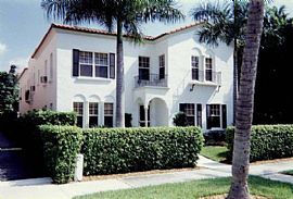 Charming 1 Bedroom Apartment By The Beach and Worth Avenue  in Palm Beach, FL