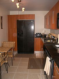 Luxury 2 Bedroom Ocean Front Condo with View in Hollywood, FL (Photo 5 of 8)