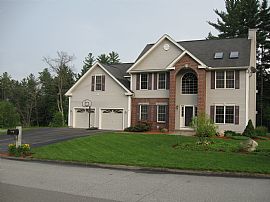 Pristine 4 Bedroom Brick Front Colonial House - Meadwoods in Merrimack, NH
