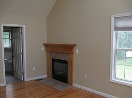 Pristine 4 Bedroom Brick Front Colonial House - Meadwoods in Merrimack, NH (Photo 10 of 12)