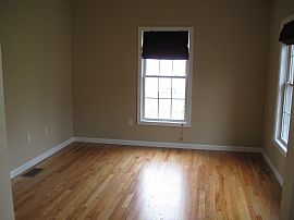 Pristine 4 Bedroom Brick Front Colonial House - Meadwoods in Merrimack, NH (Photo 7 of 12)