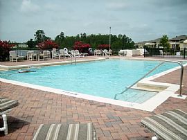 Beautiful 3 BR, 2 BA Lakefront Home in Upscale Community  in Orlando, FL (Photo 10 of 12)