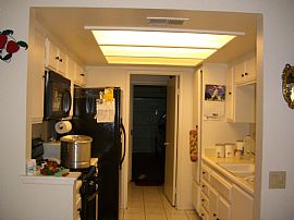 Gorgeous 3 BR, 2.5 BA Townhome in Gated Community in La Puente, CA (Photo 3 of 12)