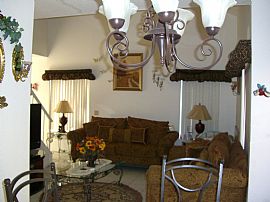 Gorgeous 3 BR, 2.5 BA Townhome in Gated Community in La Puente, CA (Photo 4 of 12)