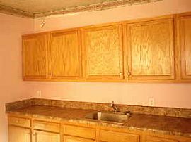 Lovely 3 Bedroom House with an Unfinished Basement in South Greensboro, NC (Photo 2 of 2)