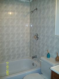 Well Maintained 2 Bedroom Apartment Near Northwest Side in Chicago, IL (Photo 1 of 5)