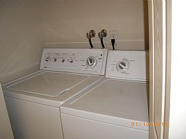 Nice and Beautiful 3 Br, 2 Ba Home in Quiet Neighborhood in Dayton, NV (Photo 6 of 6)