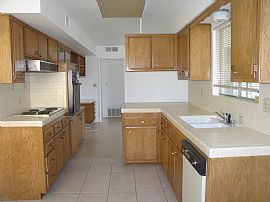 Great 2 BR, 2 BA Home - Small Pet Okay in Sun City, CA (Photo 2 of 4)