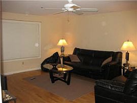 Immaculate 1 Bedroom Condo with Hardwood Floors in Ramsey, NJ (Photo 2 of 7)