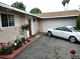 Large 3 Bedroom House Near Warner Center  in Woodland Hills, CA