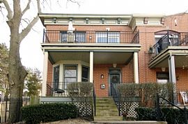 Historic 2 Bedroom Row Home with Real Hardwood Floors in Kansas City, MO