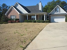 Gorgeous 3 Br, 2 Ba House with Bonus Room/sun Room in Covington, GA (Photo 2 of 2)
