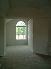 Beautiful 4 Bedroom Home on Quiet End Street in Riverdale, GA (Photo 3 of 5)