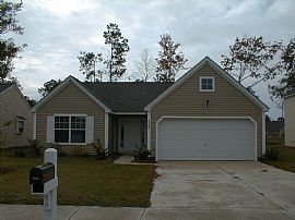 Almost New 3 Bedroom House in Charming Summerville Community in Summerville, SC