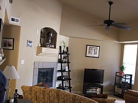 $1075 / 2 BR, 2 BA Like New Condo - 3 Weeks of January Only $500 in Littleton, CO