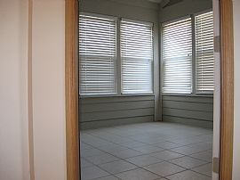 Nice 3 BR, 3 BA Gahanna Condo with Lots of Amenities!
 in Gahanna, OH (Photo 6 of 7)