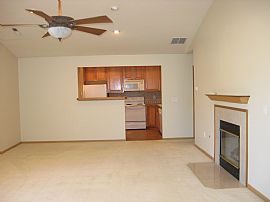 Nice 3 BR, 3 BA Gahanna Condo with Lots of Amenities!
 in Gahanna, OH (Photo 7 of 7)