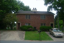 Spacious 2 Bedroom 2 1/2 Bath Home in Norcross, GA