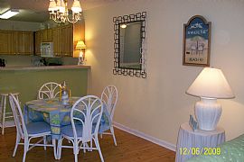 Lovely 2 Bedroom Condo Near Downtown and Beach in Rehoboth Beach, DE (Photo 9 of 10)