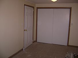 Huge 2 BR, 1 BA Basement Apartment with Natural Lighting in Lake Grove, NY (Photo 4 of 6)