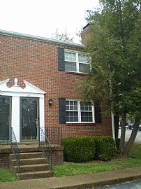 Gorgeous 2 Bedroom Townhouse with New Paint and Carpet  in Franklin, TN