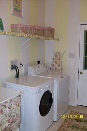 Designer 3 Bedroom Home Near University of Delaware in Newark, DE (Photo 6 of 11)