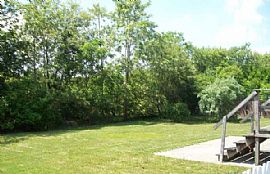 Beautiful High-Ranch 4 BR, 1 BA House in Great Neighborhood in Medford, NY (Photo 5 of 5)